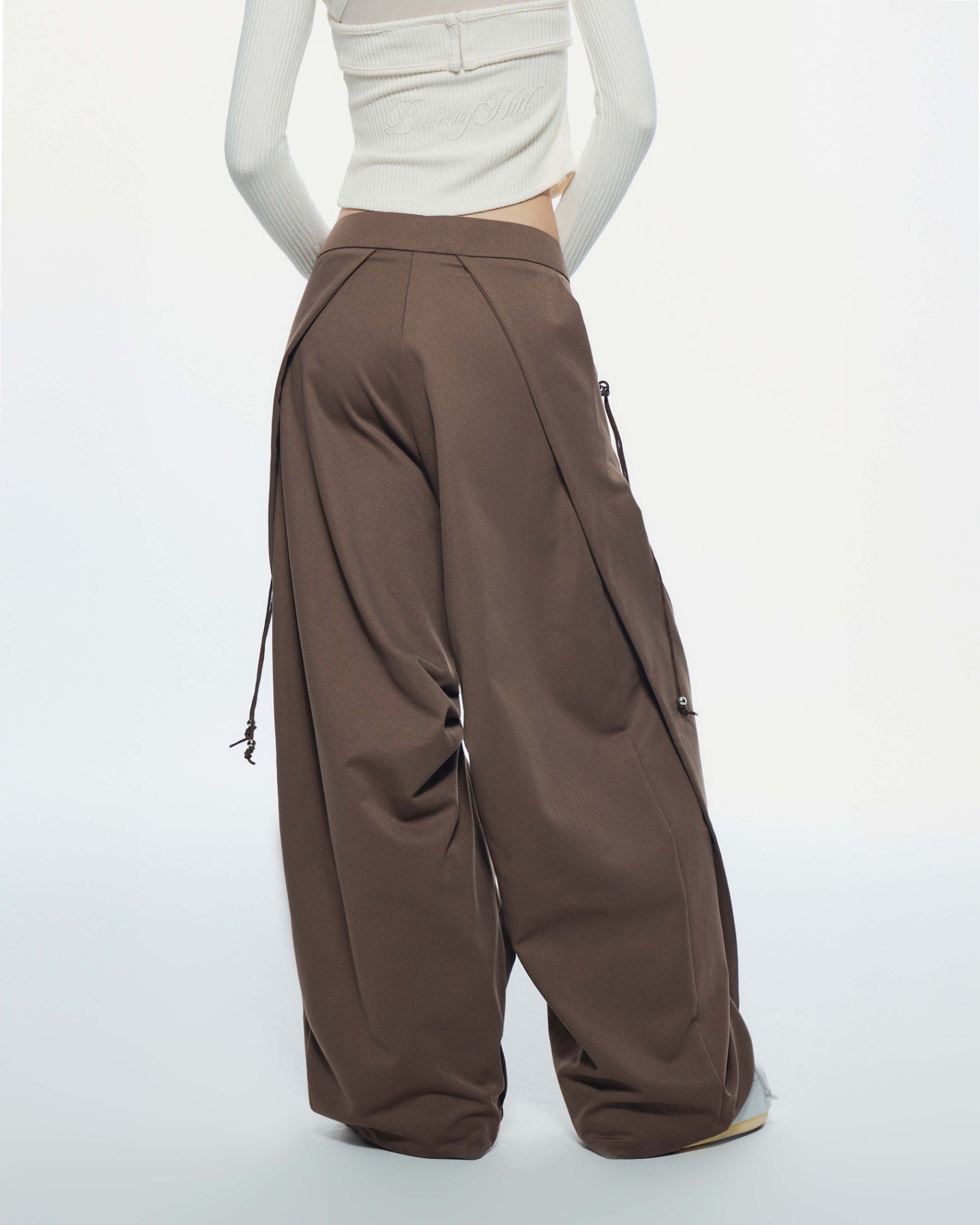 BUNNYHILL Archer Pants [Brown]