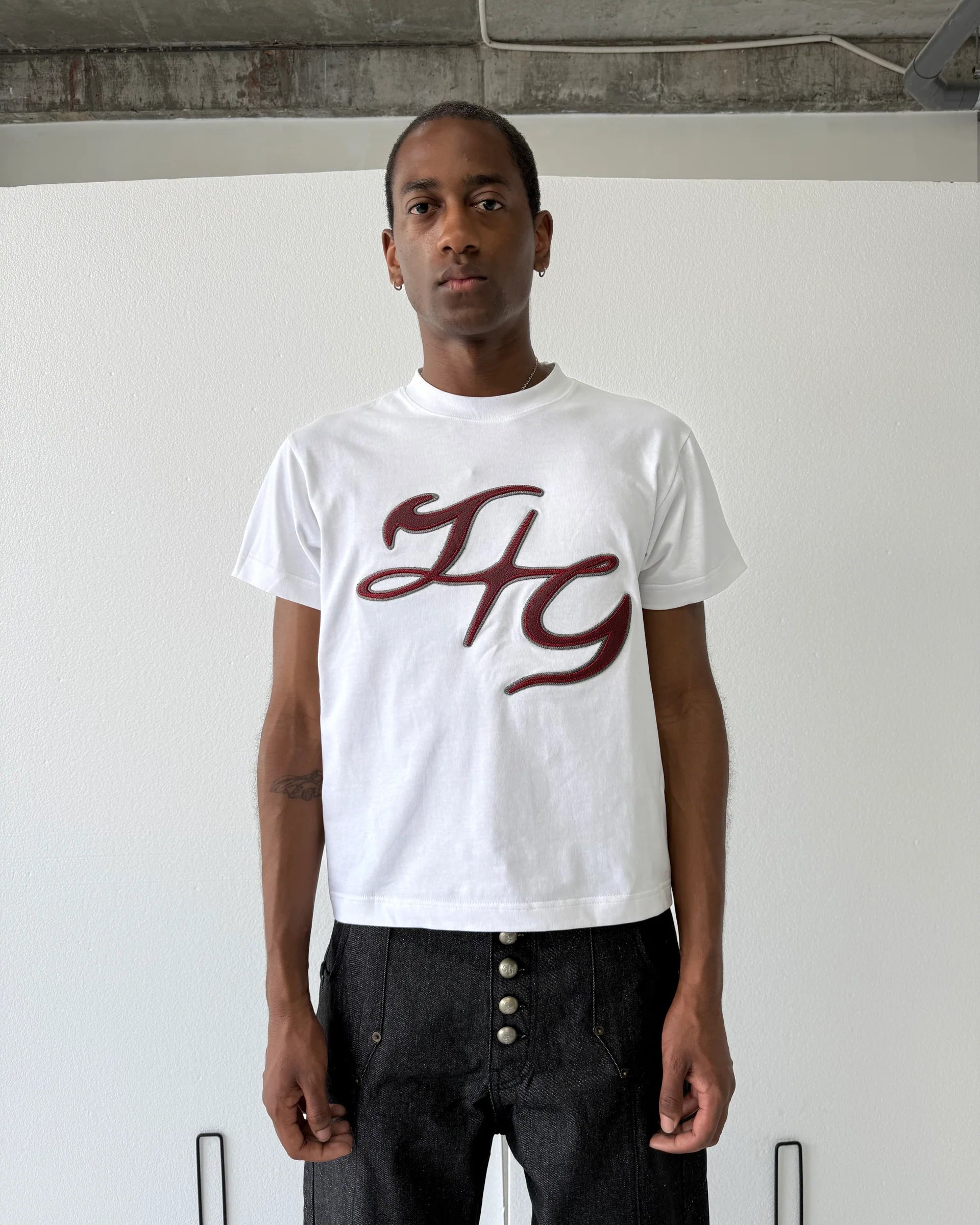 Loncho Factory Leather Logo Tee [White]