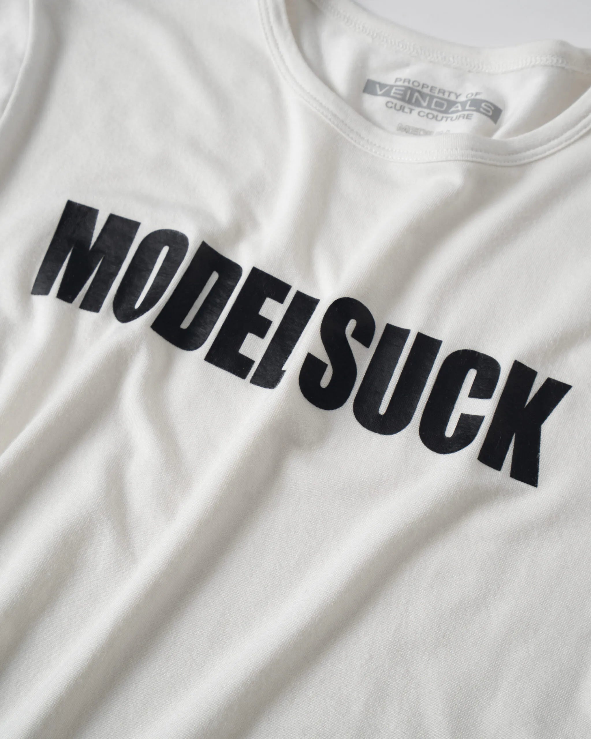 VD Model SUCK BB TEE - White