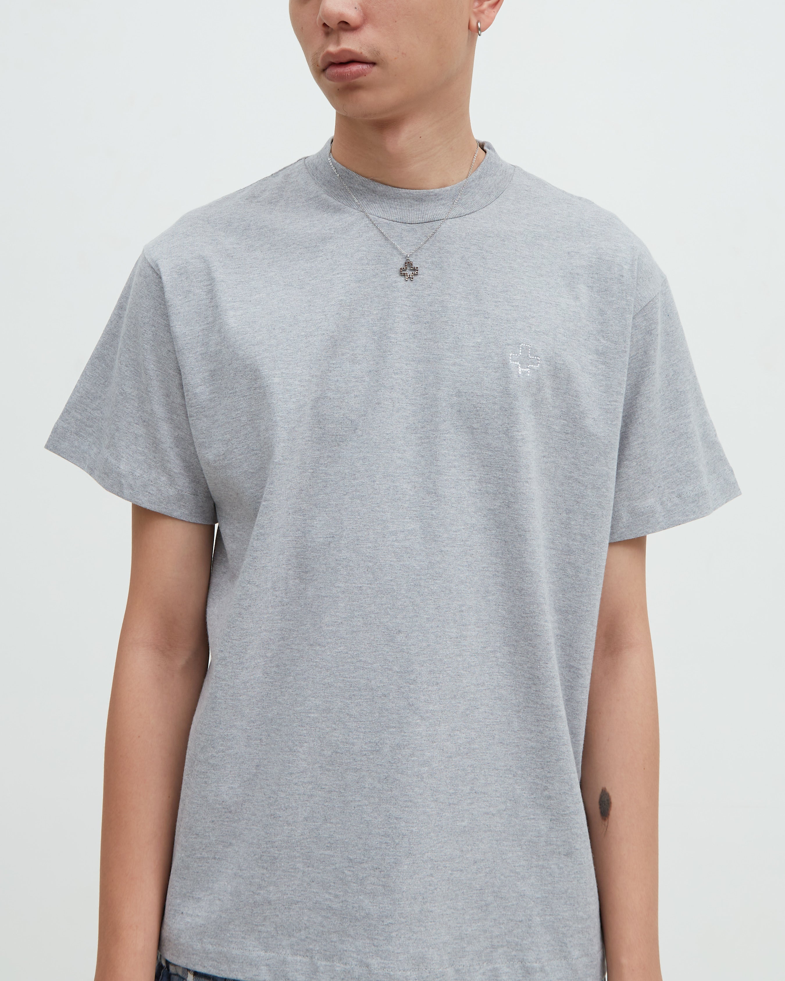 Hotel Basic Logo Embroidery Tee [Misty Gray]