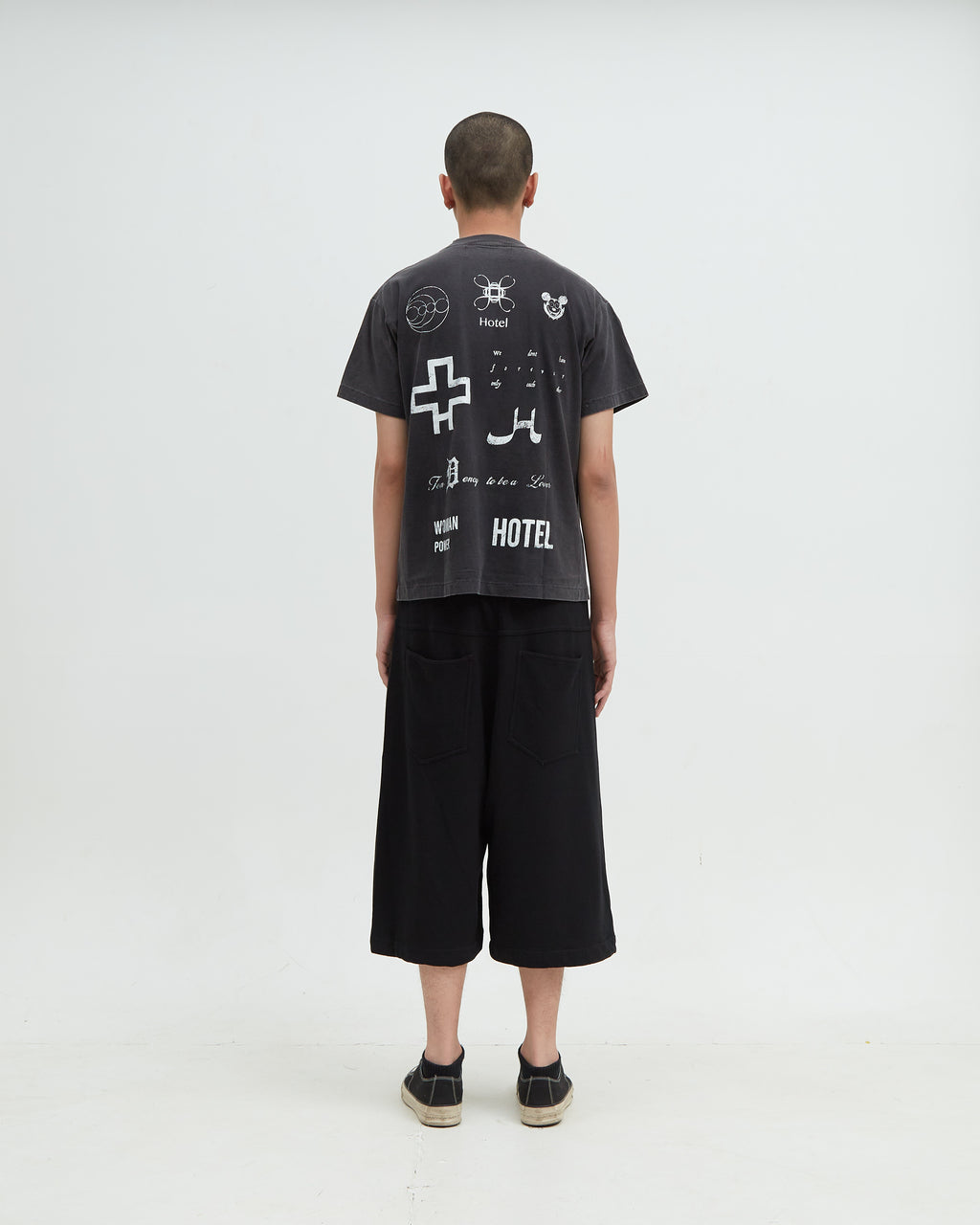 Hotel Sweat Short [Dark Black]