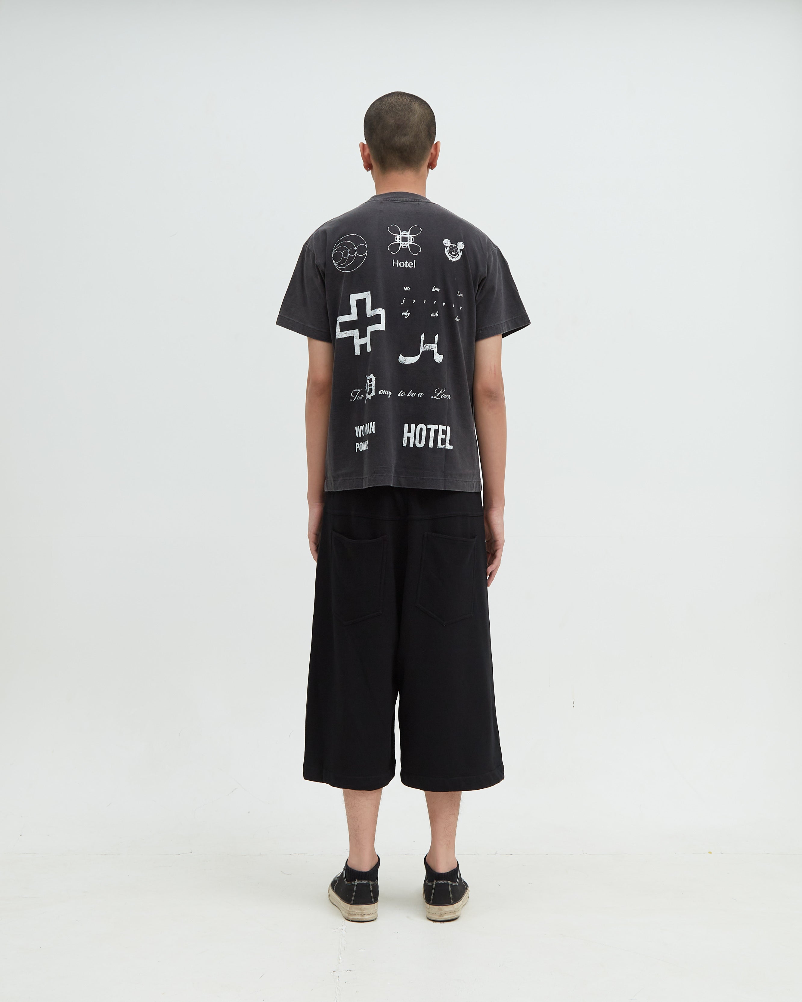 Hotel Sweat Short [Dark Black]