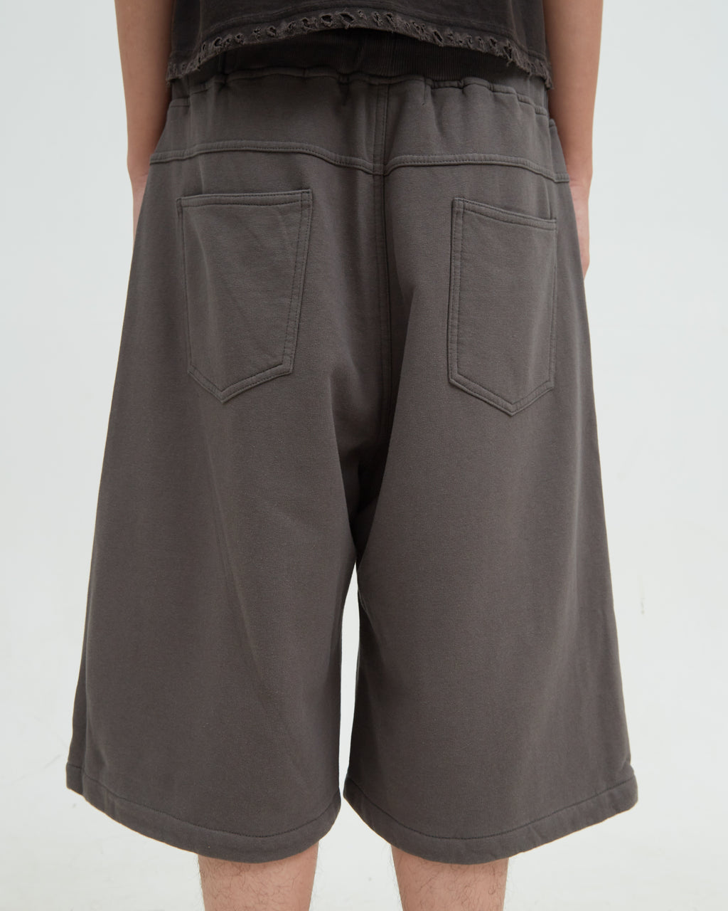 Hotel Sweat Short [Dark Gray]