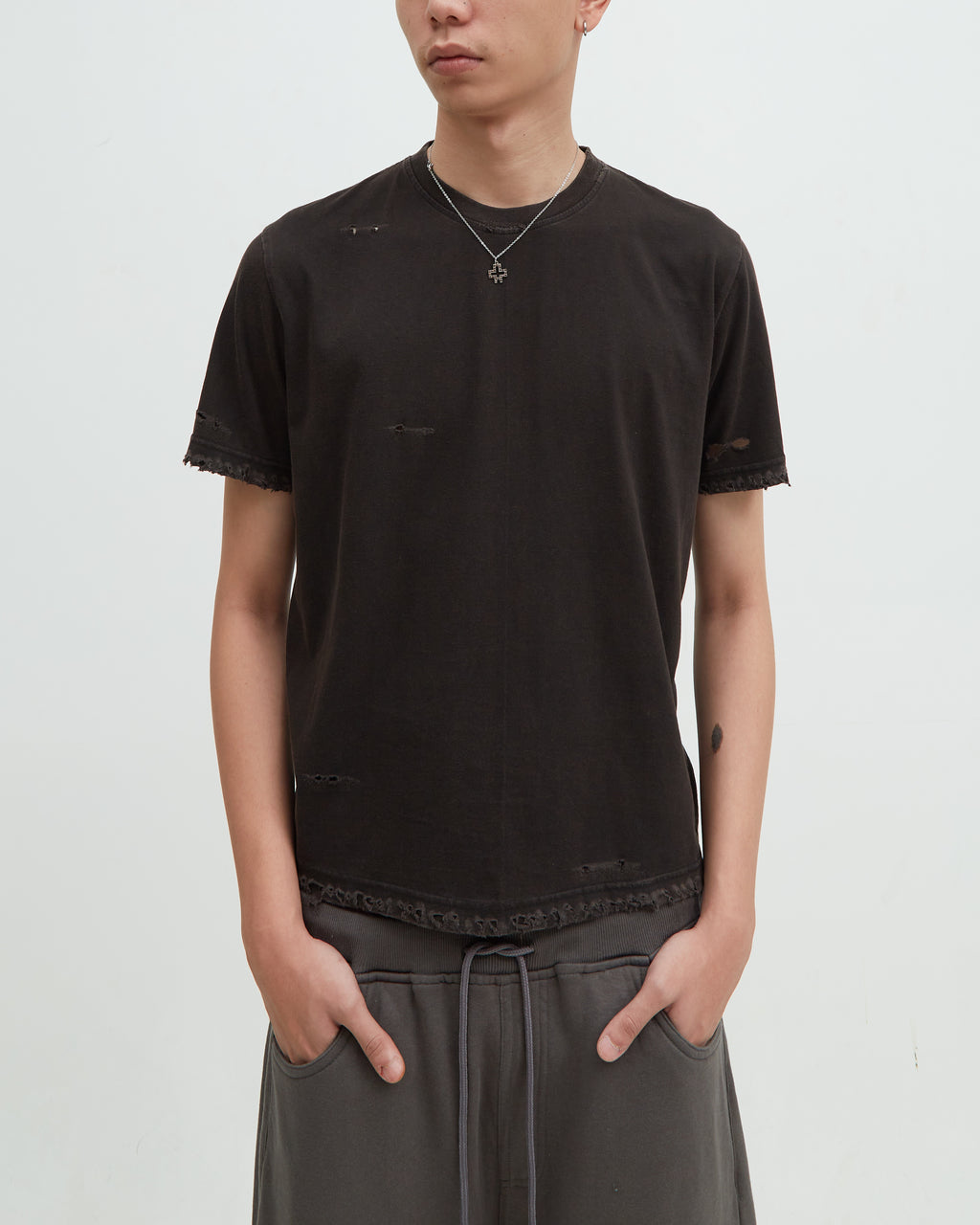 Hotel Distress Tee [Black]