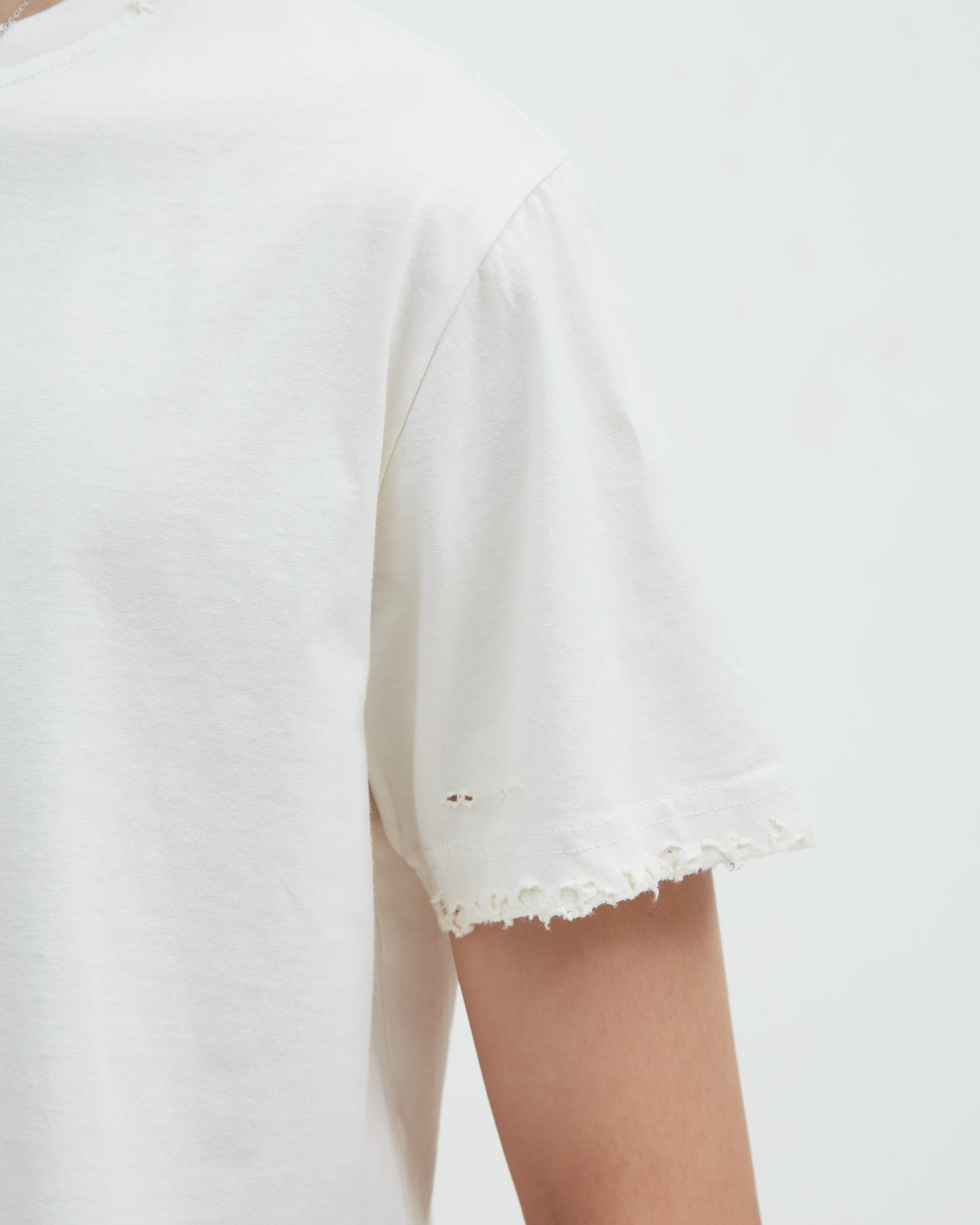 Hotel Distress Tee [White]