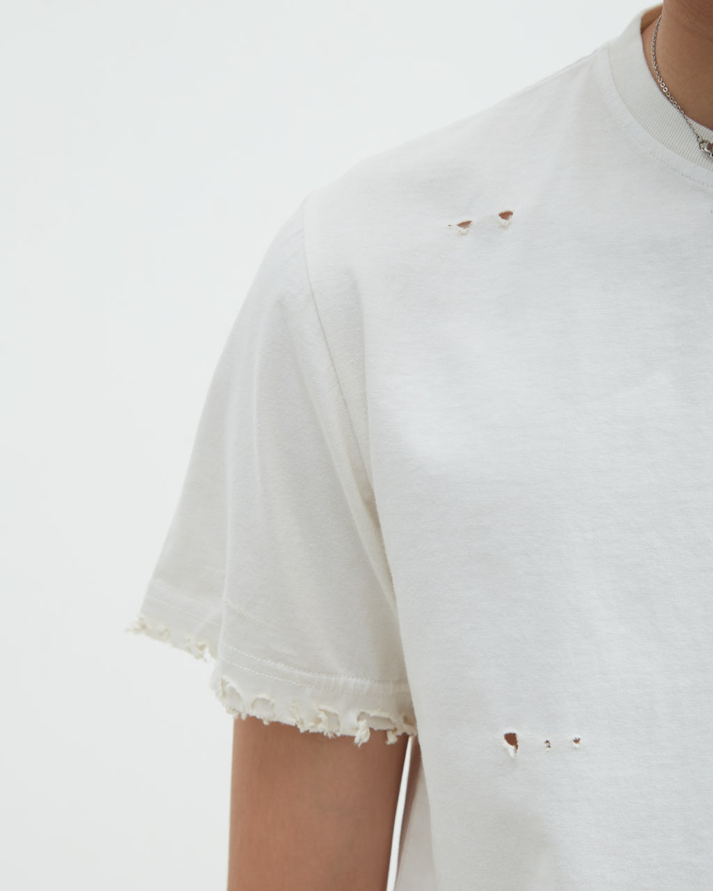 Hotel Distress Tee [White]