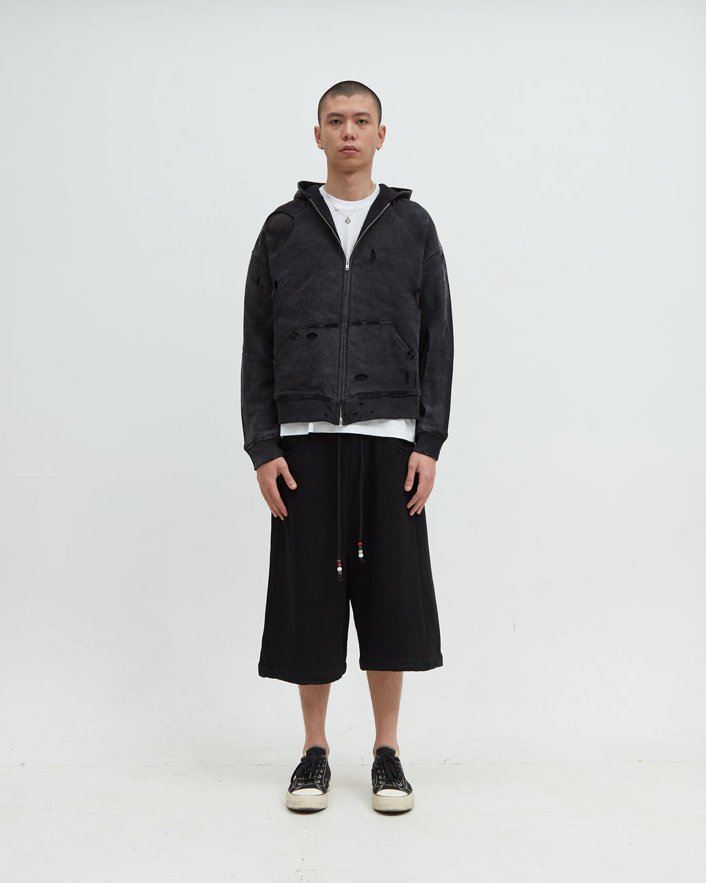 Hotel Distress Hoodie [Black]