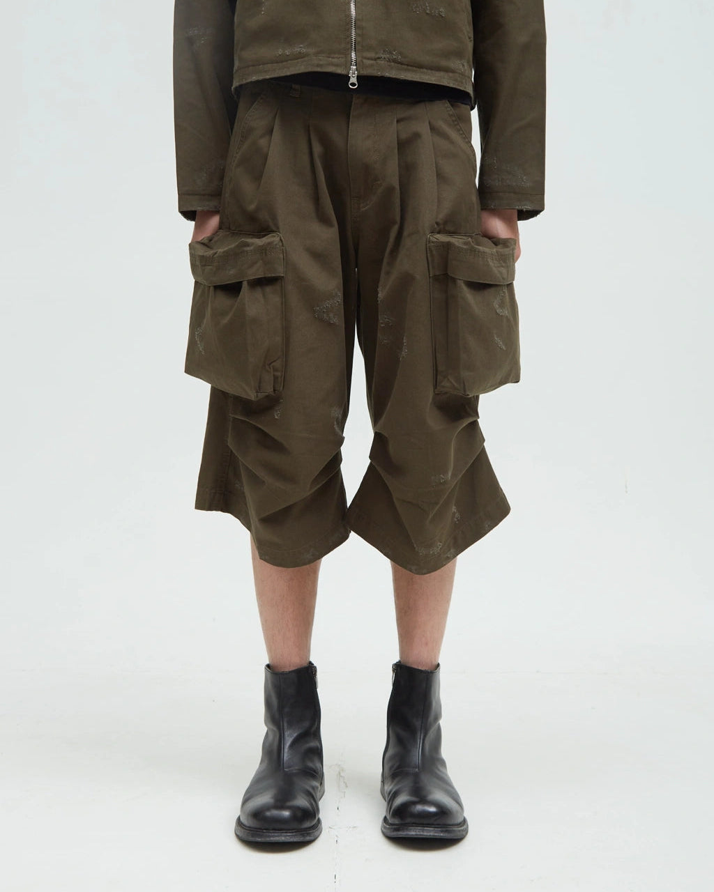 Hotel Cargo Army Shorts