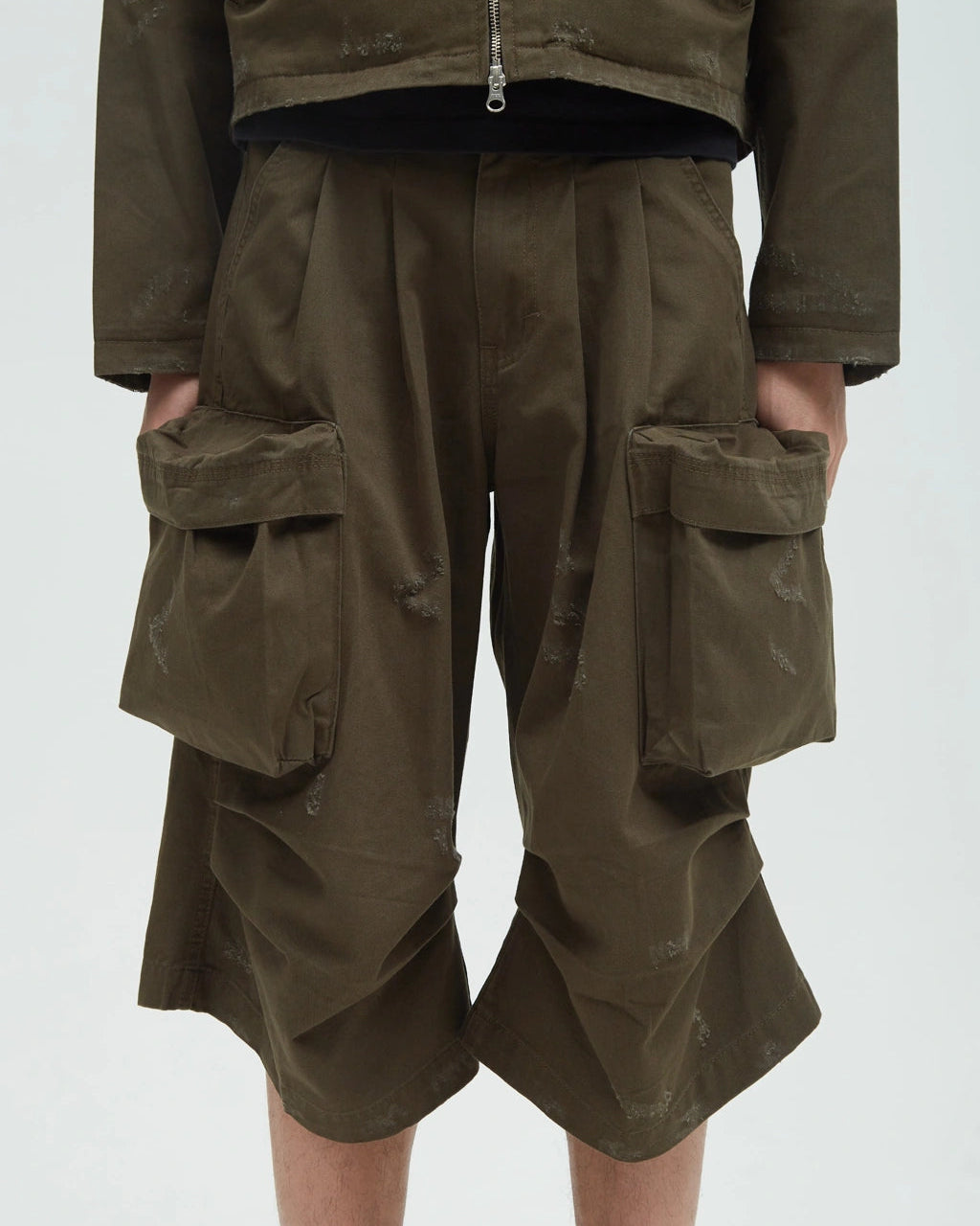 Hotel Cargo Army Shorts