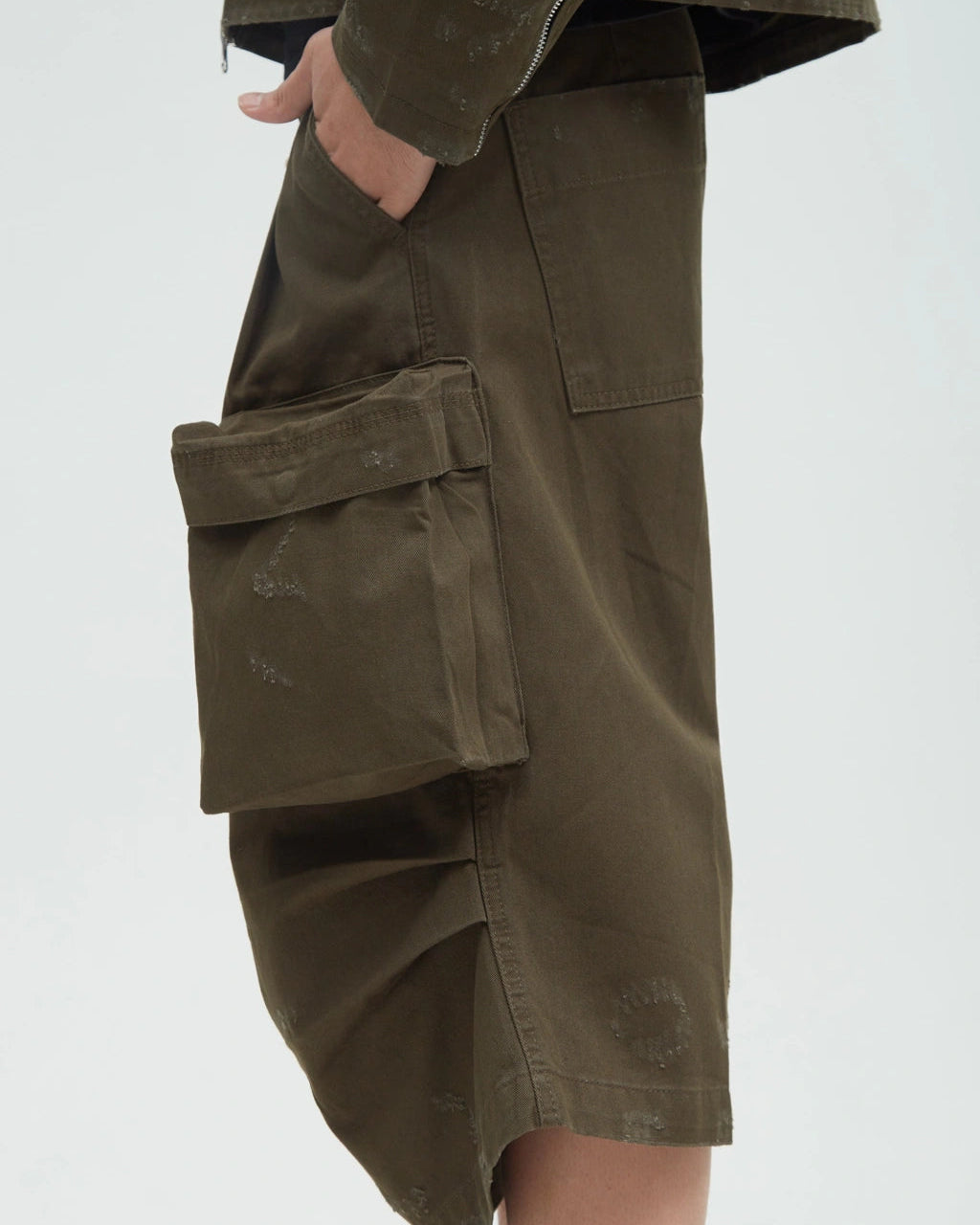 Hotel Cargo Army Shorts