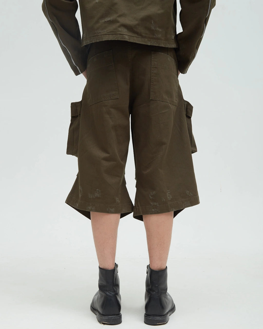 Hotel Cargo Army Shorts