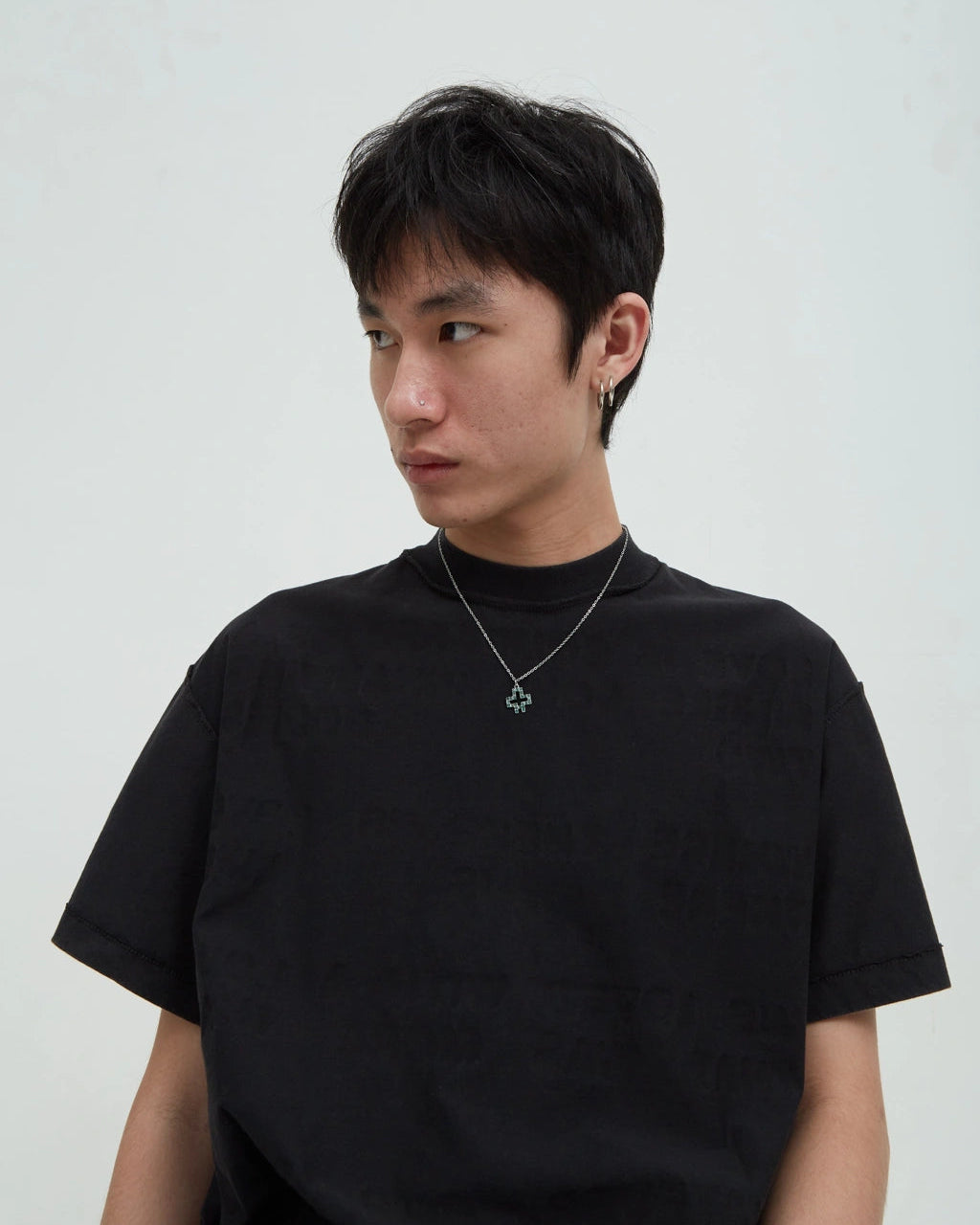 HOTEL Plus Logo Necklace [Green]