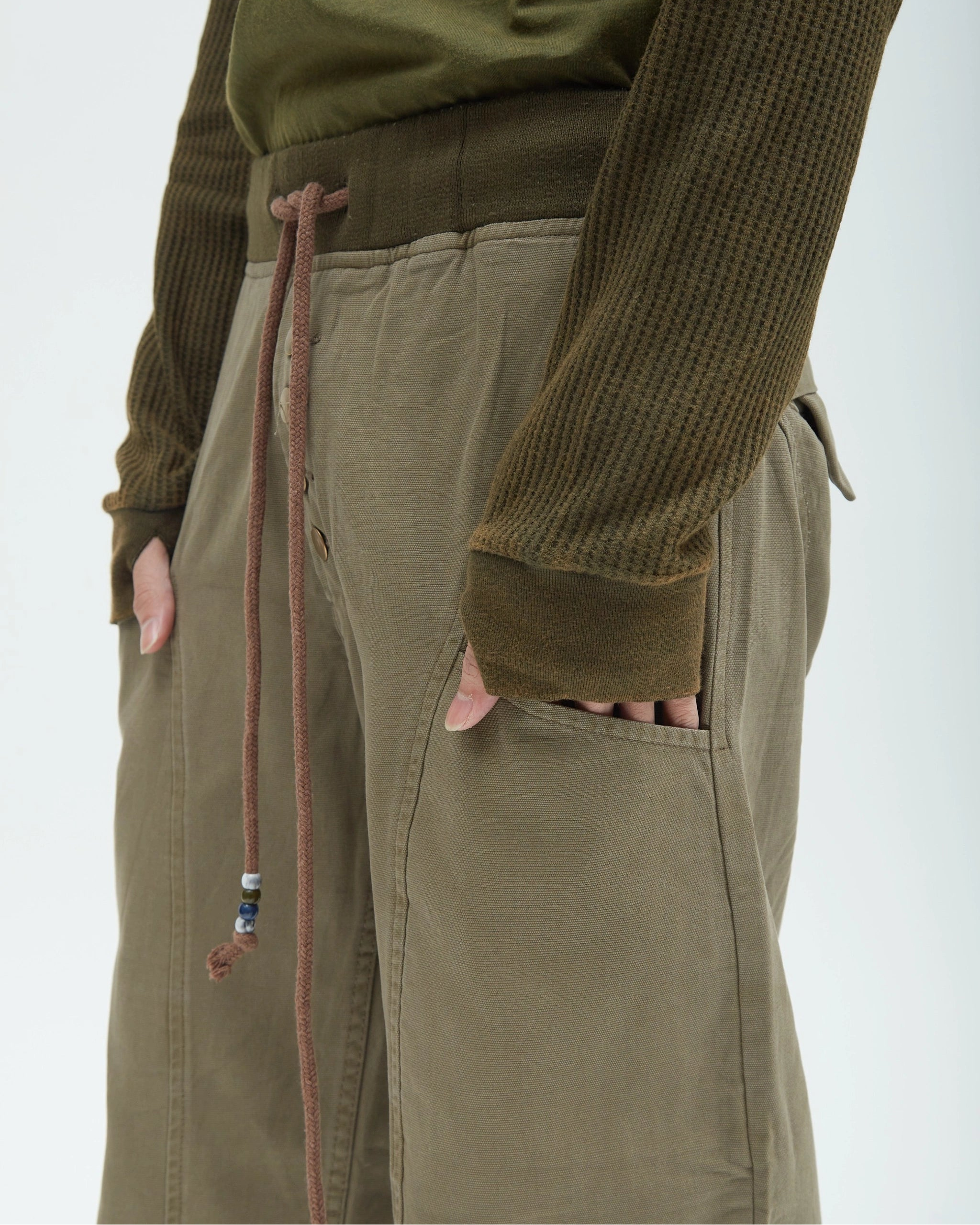 HOTEL Relaxed Canvas Pants [Olive]