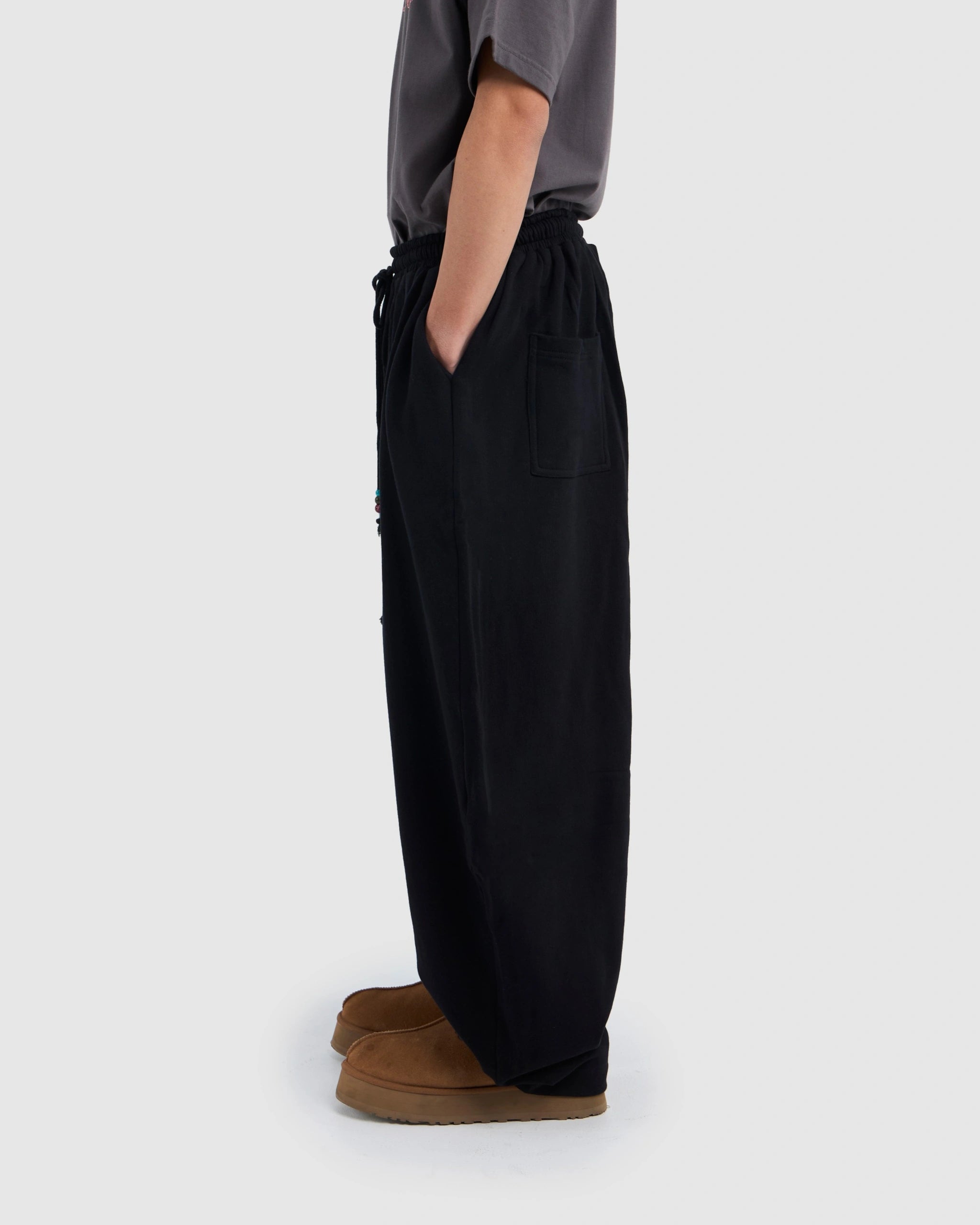HOTEL Balloon Sweat Pants Black