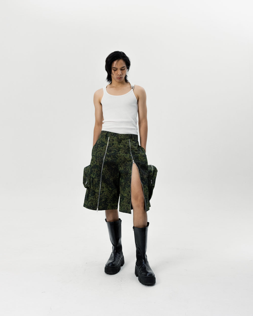 BLANC STUDIO Civil Slit Short - Camo