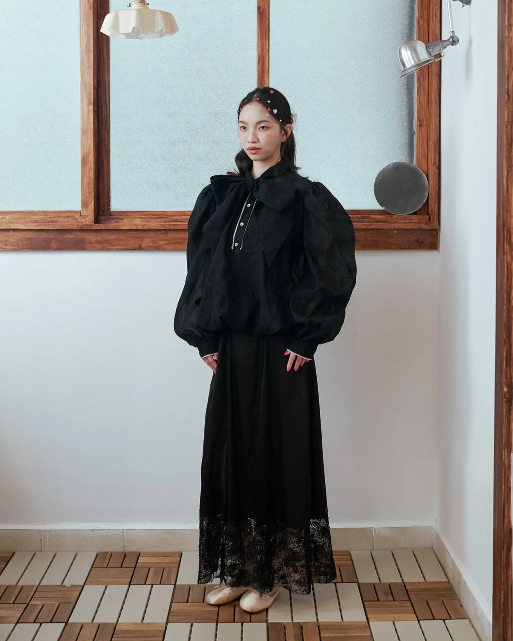 Kittie Yiyi Cloud Puffy Bow Blouse - Black