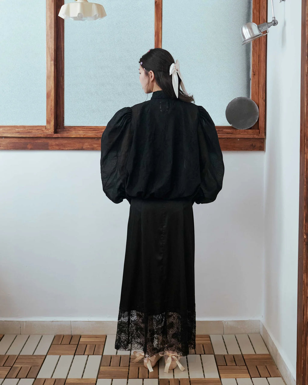 Kittie Yiyi Cloud Puffy Bow Blouse - Black