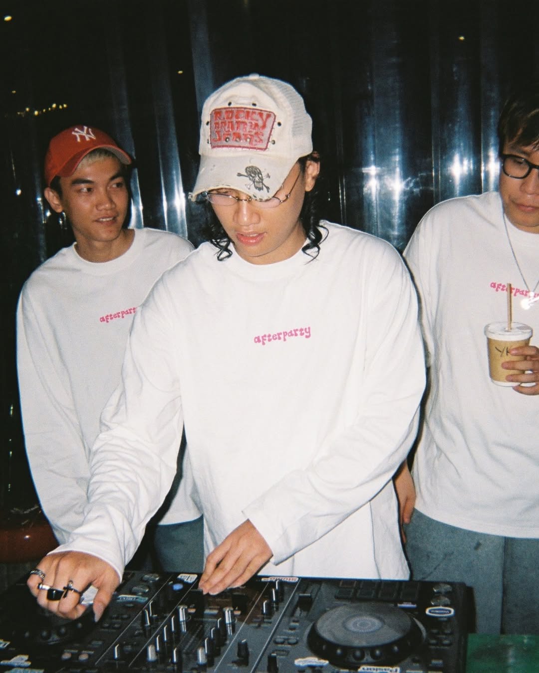 WOLF LONG SLEEVE T-SHIRT