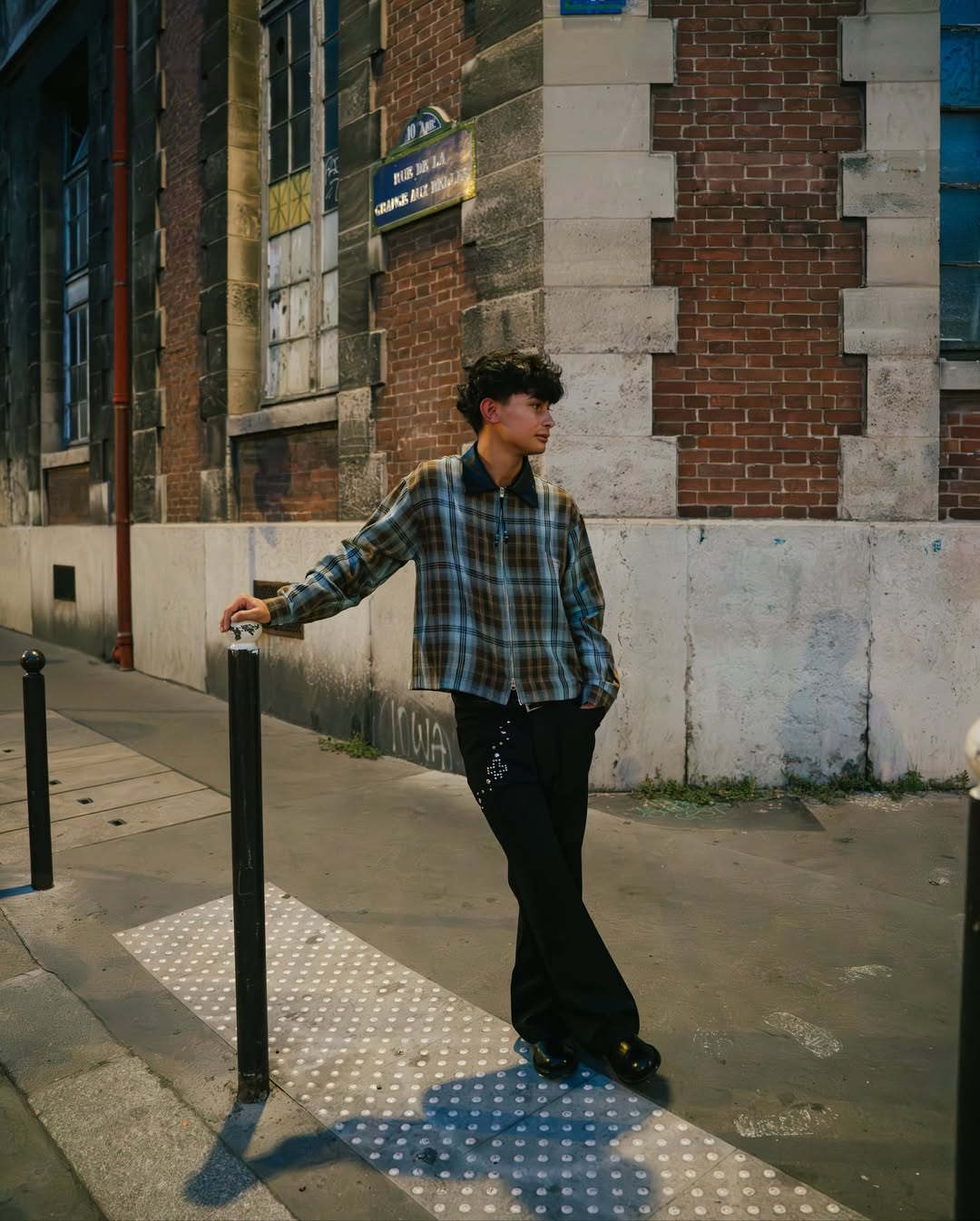 HOTEL - Flannel Zip Up Brown