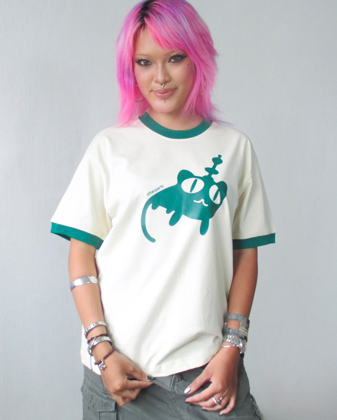 ALIEN CAT RINGER TEE - CREAM/GREEN
