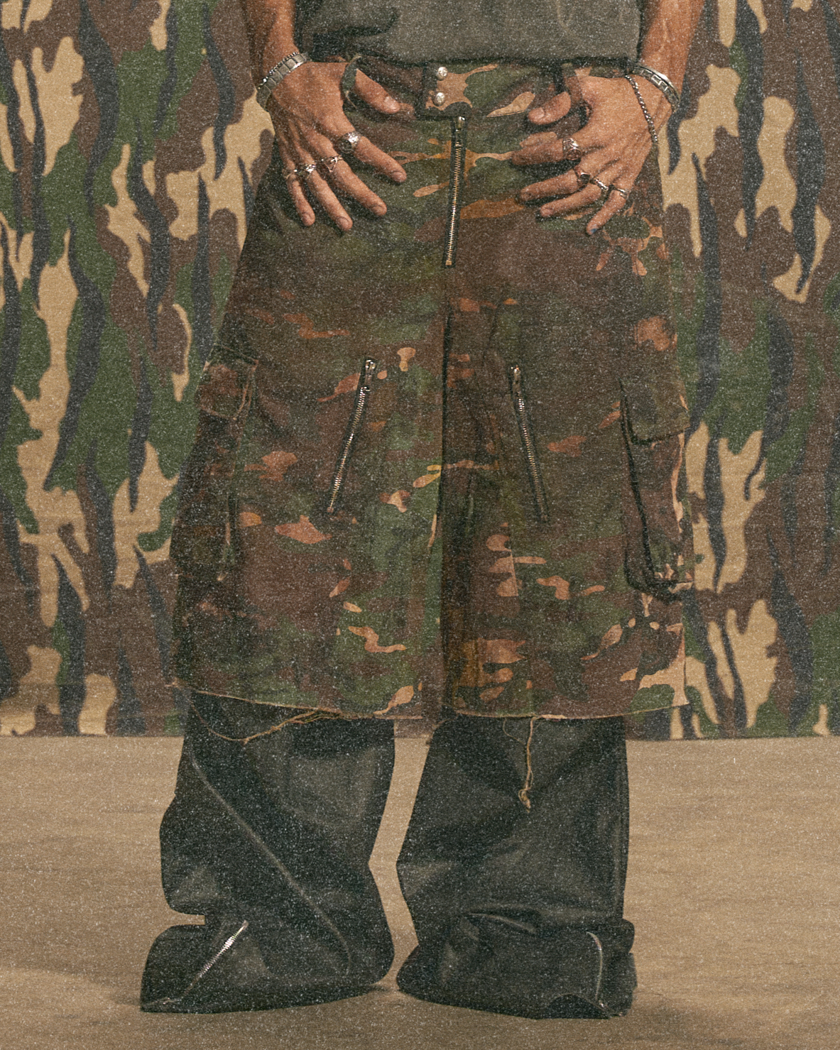 ETCID - HA DIRTY CAMO PANTS