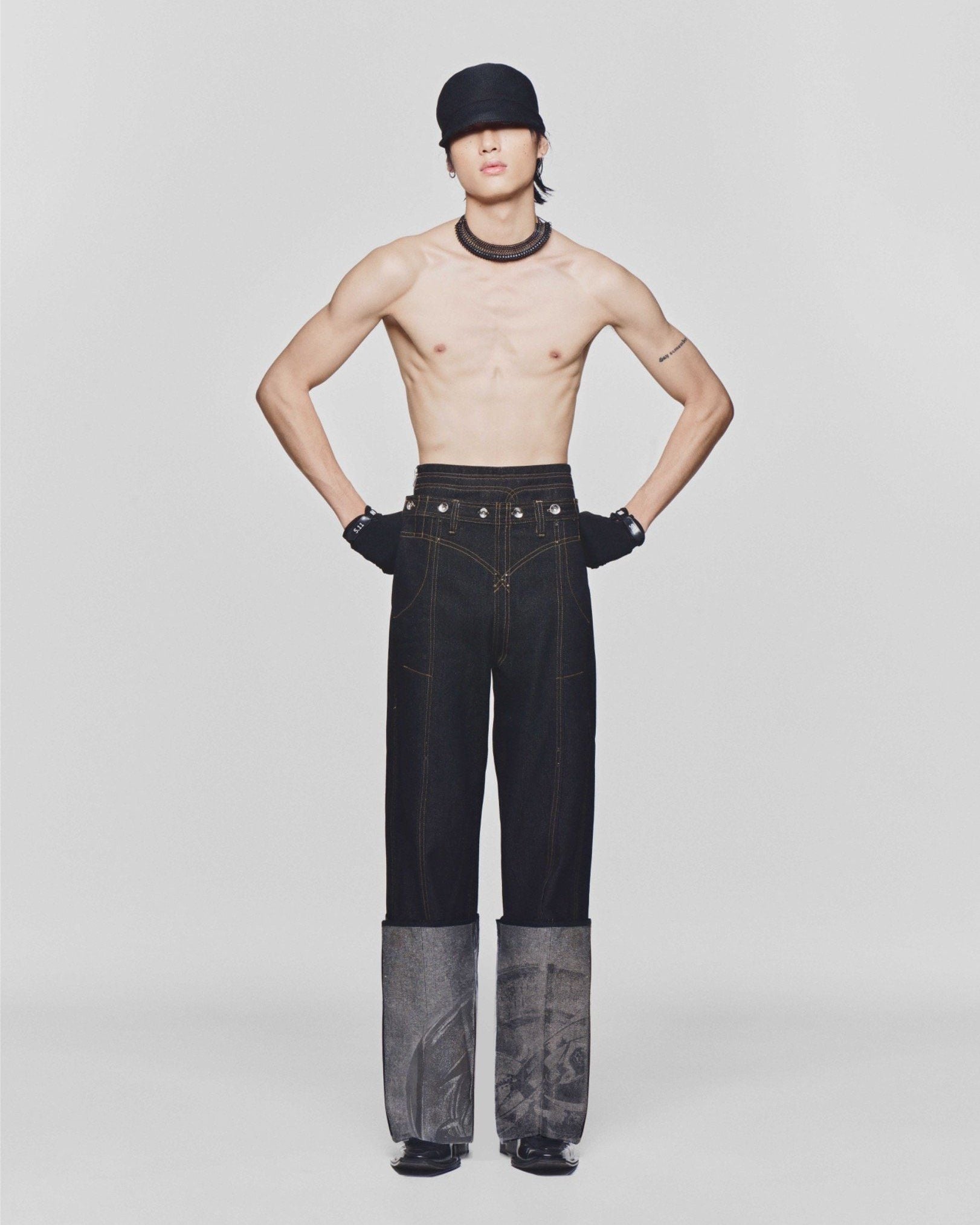 LIDER X ENIGMA CUFFED JEANS